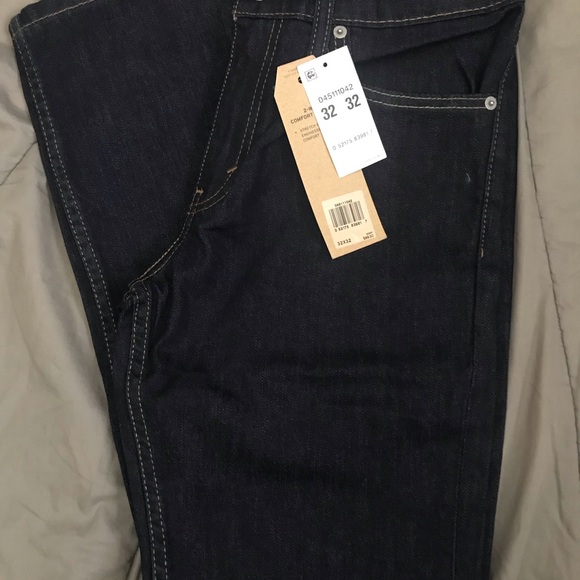 BNWT Levis 511 style 045111042 Multiple Sizes - Picture 3 of 4